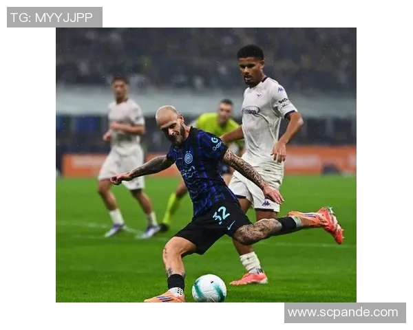 国米与曼联激战0809赛季巅峰对决回顾与分析